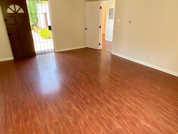 5th image of 14324 Tiara St #3/4