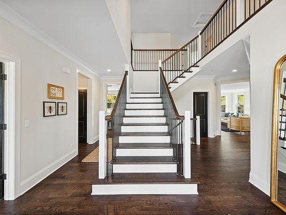 2nd image of 5907 Flagg Creek Ln