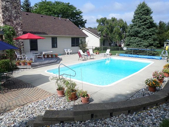 2nd image of 2359 Venezia Dr