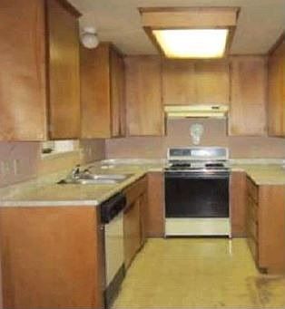 2nd image of 12792 Cresthaven Dr