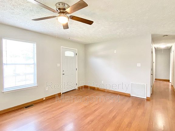 4th image of 7709 Jarvis Pl