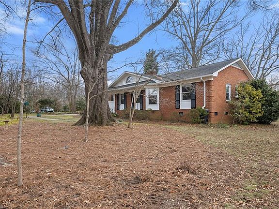 2nd image of 4805 Gaines Dr