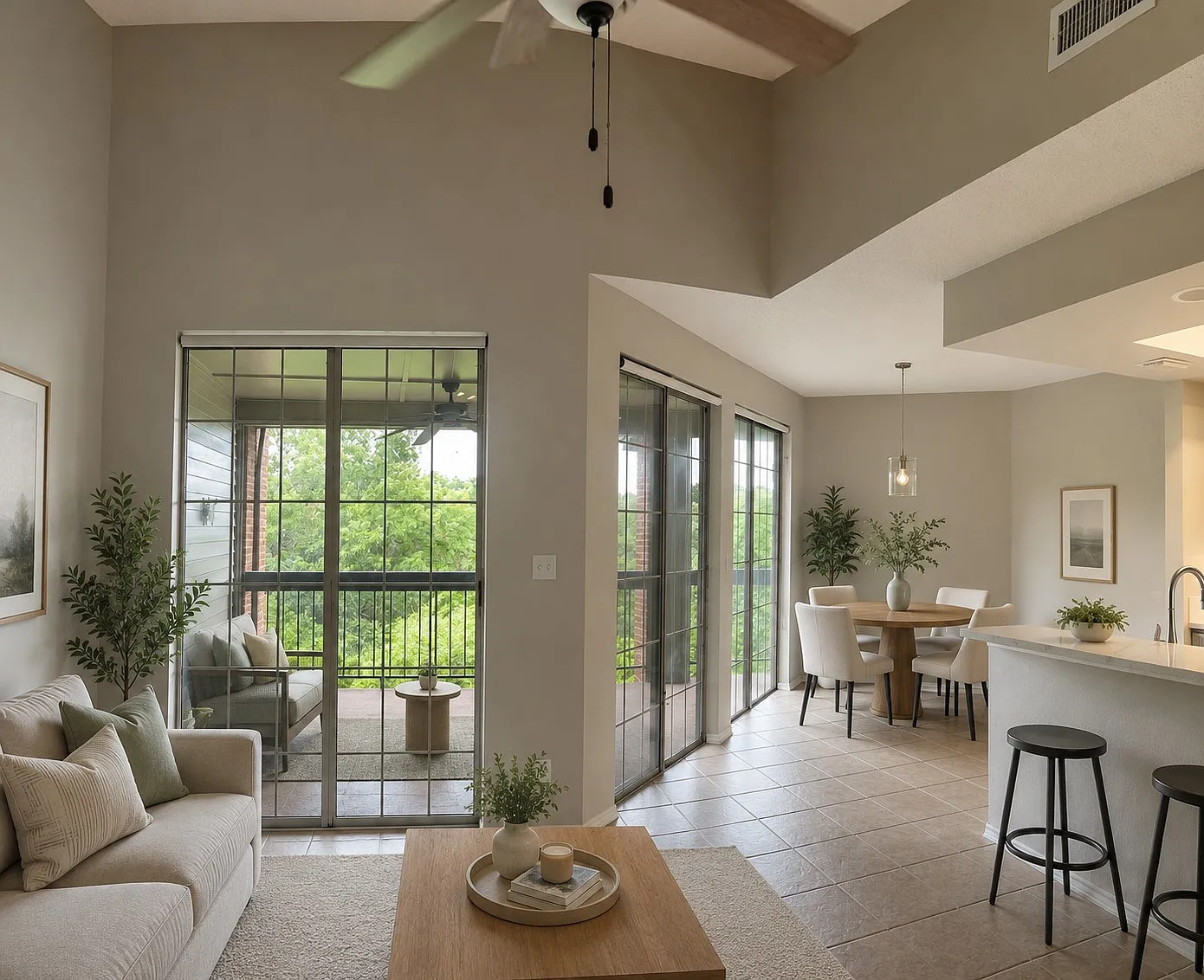 2 bed, 920 sqft, $1,600 — Photo 1