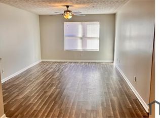 8201 Fairington Village Dr, Lithonia, GA 30038