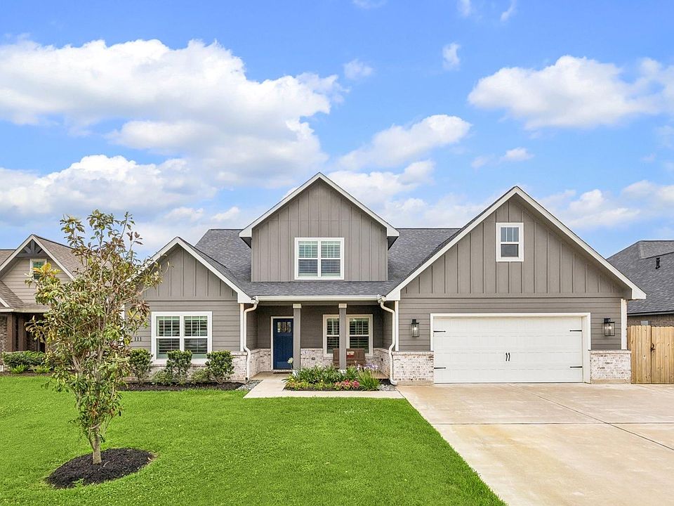 1st image of 111 Creekside Ln