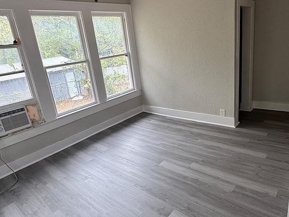 5th image of 700 Cumberland St #1