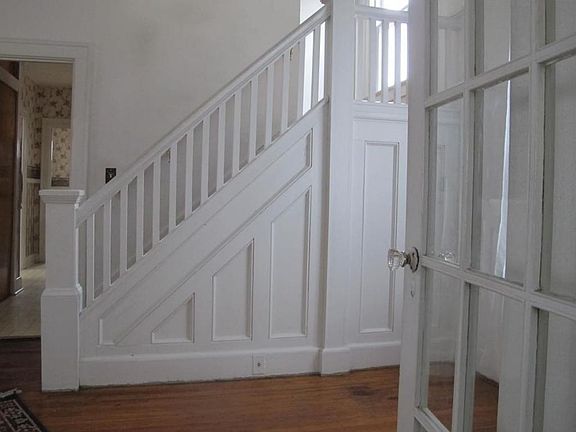 LR view to Staircase