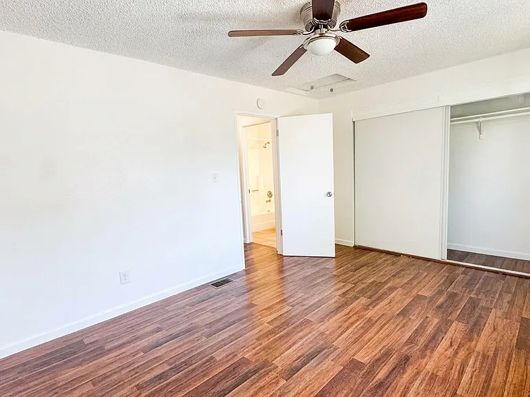 450 Laurel St — Photo 6