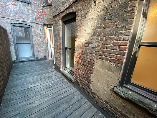 Rented by GreenVill Real Estate LLC | media 11