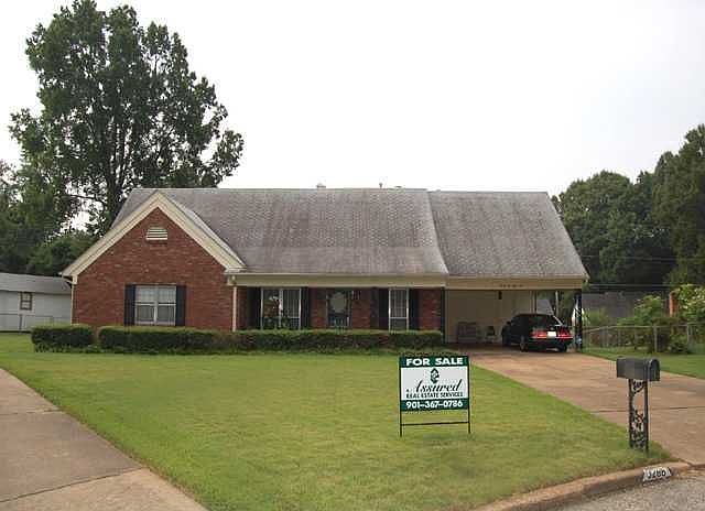 Beautiful Home Nestled in Cove