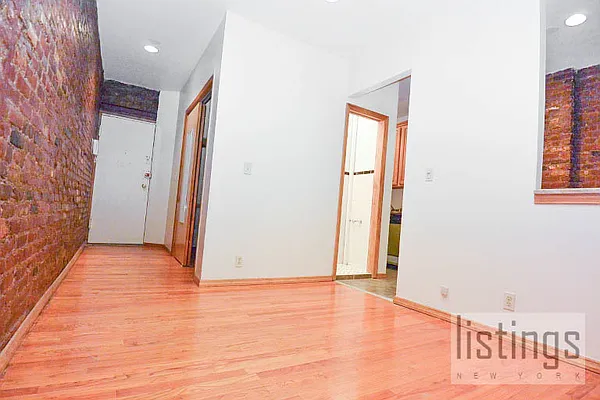Rented by City Connections Realty | media 7