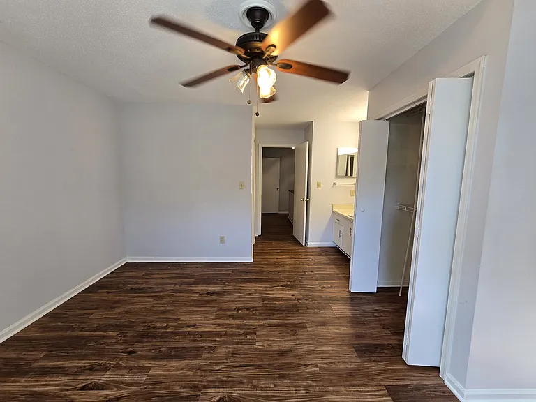 117 Kingsbury Dr — Photo 25