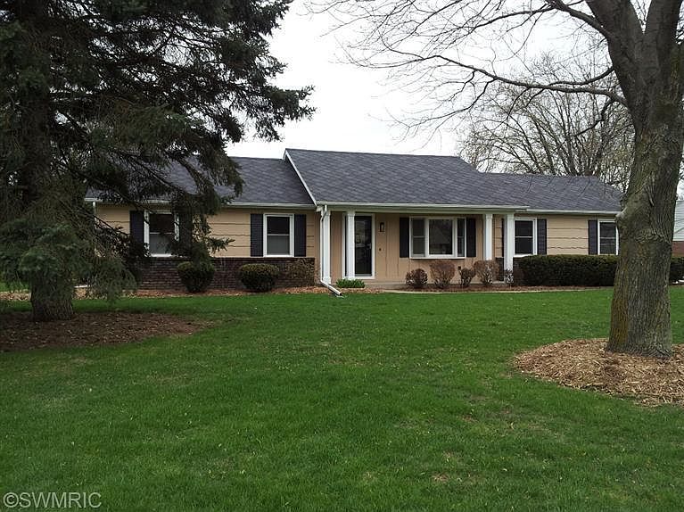 2nd image of 3427 Wedgwood Dr