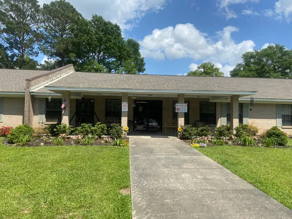 Southern Manor Apartments, 1020 Alberta Ave #11957399, Columbia, MS 39429