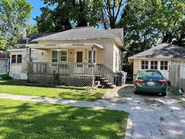 513 W 4th Ave, Emporia, KS 66801