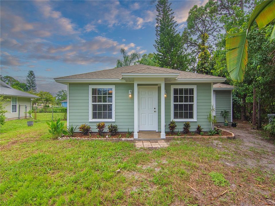 1st image of 761 17th Pl SW