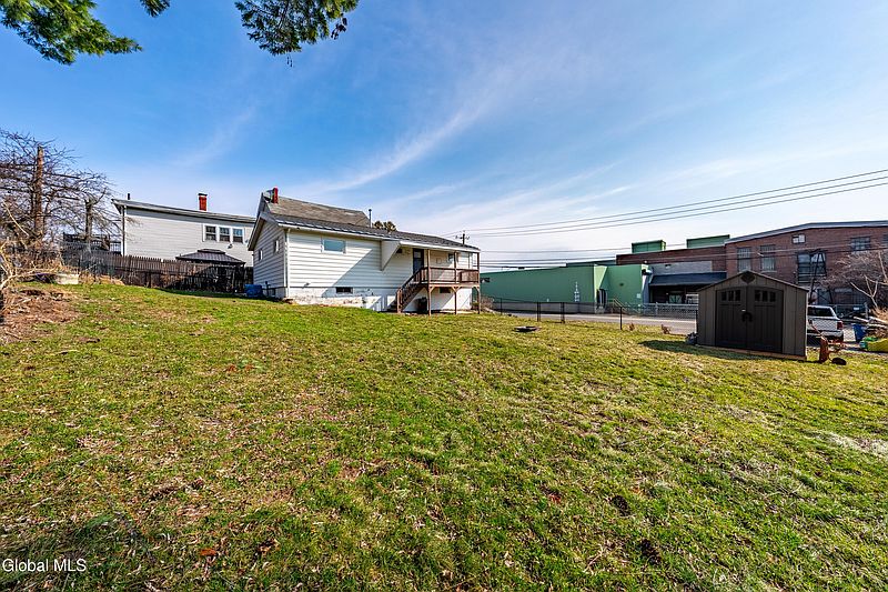 5th image of 440 Saratoga Street