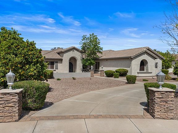 4th image of 3410 E Vallejo Ct