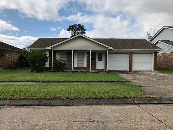 3rd image of 144 Willowbrook Dr