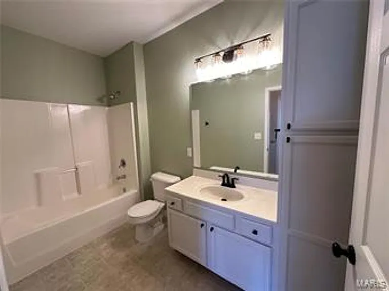 33 Kassebaum Ln #303 — Photo 18