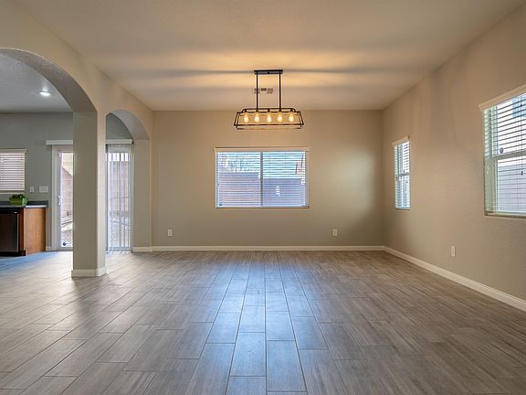 4th image of 9036 Candyland Ave