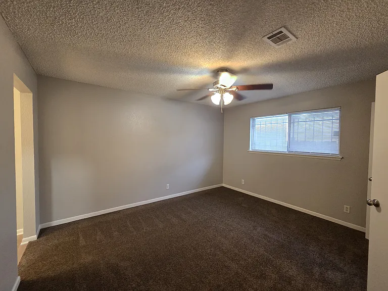 807 Hudler St — Photo 24