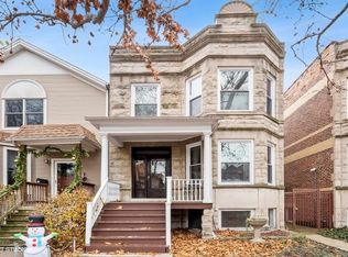 3750 N Hermitage Ave, Chicago, IL