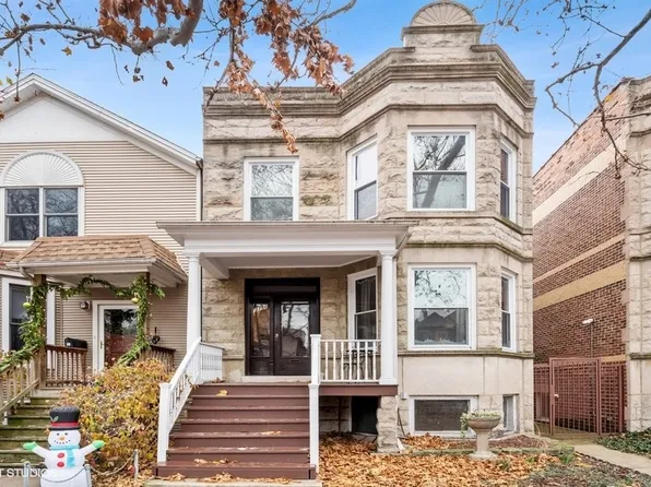3750 N Hermitage Ave, Chicago, IL 60613