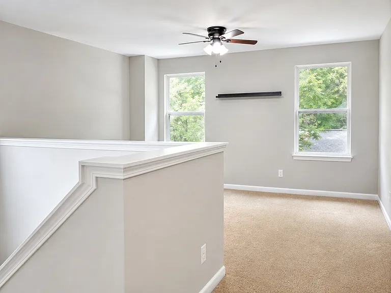 104 Isabella Ct — Photo 17