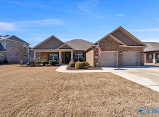 122 Park Trail Dr, Madison, AL 35756
