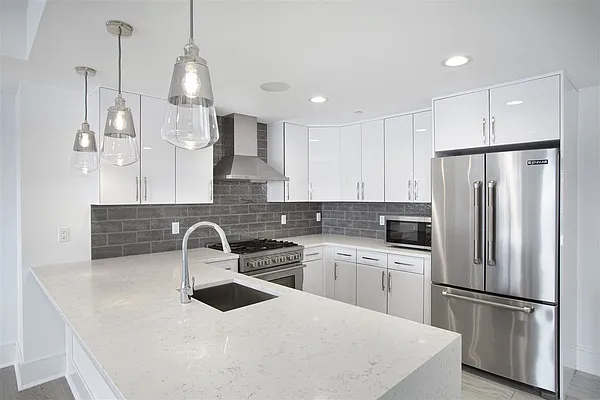 Sold by Keller Williams City Life Realty | media 1