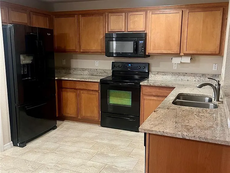 308 Windsor St3_12152023