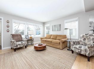 326 W 12th St, Traverse City, MI