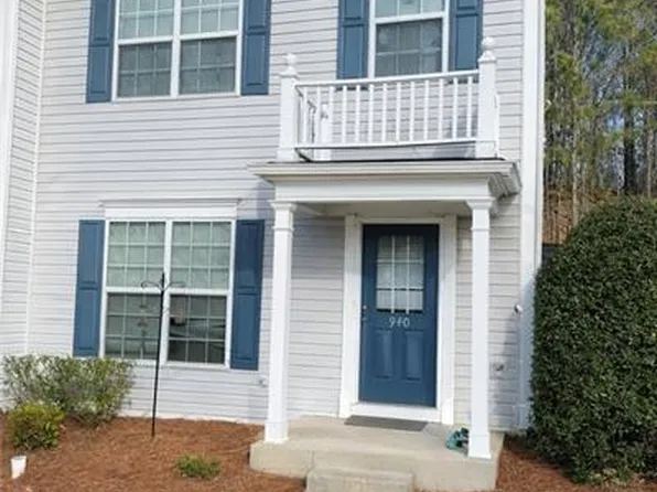 940 Prestwyck Ct, Alpharetta, GA 30004