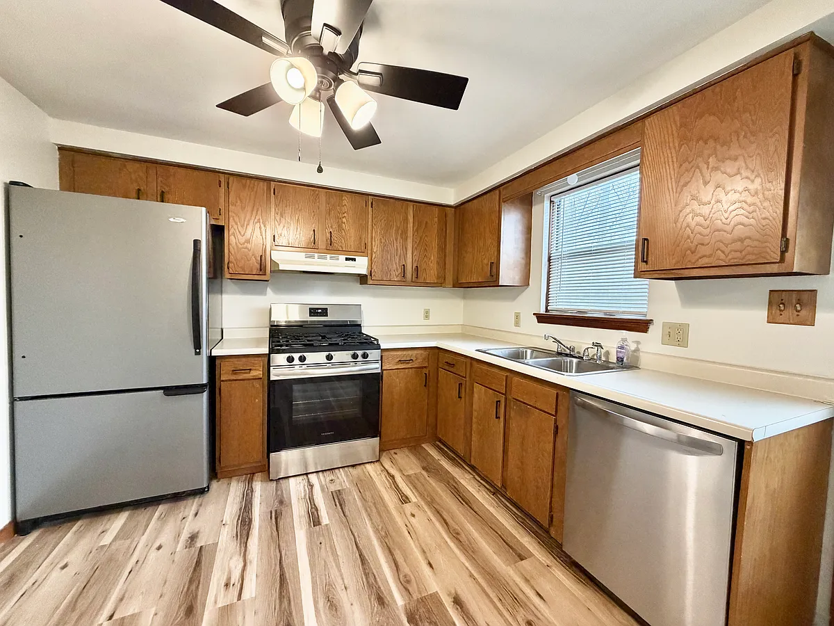 Kitchen - 1328 Dangelo Dr #R