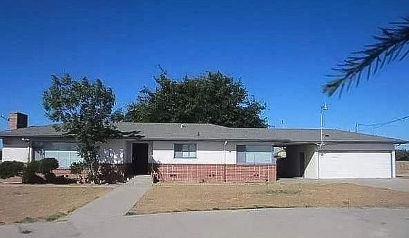 1st image of 3871 S Clovis Ave