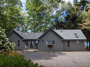 32 Back River Lndg, Boothbay, ME 04537
