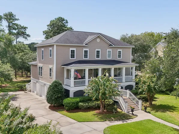 614 Island Walk E, Mount Pleasant, SC 29464