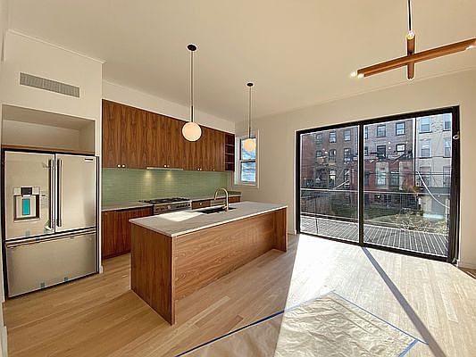 5th image of 426 8th St #2-4