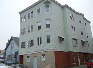 8 Chrome St #3, Worcester, MA 01604