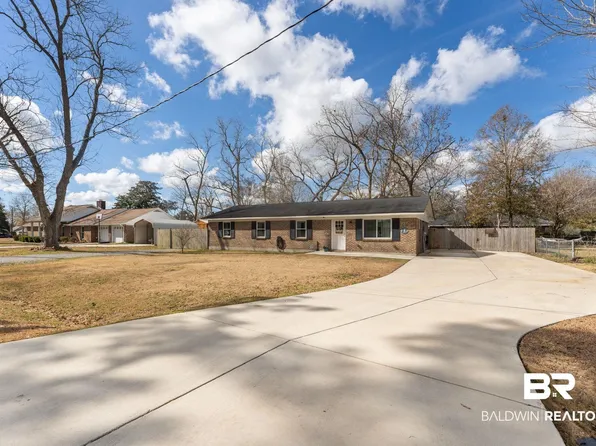 21795 4th St, Silverhill, AL 36576