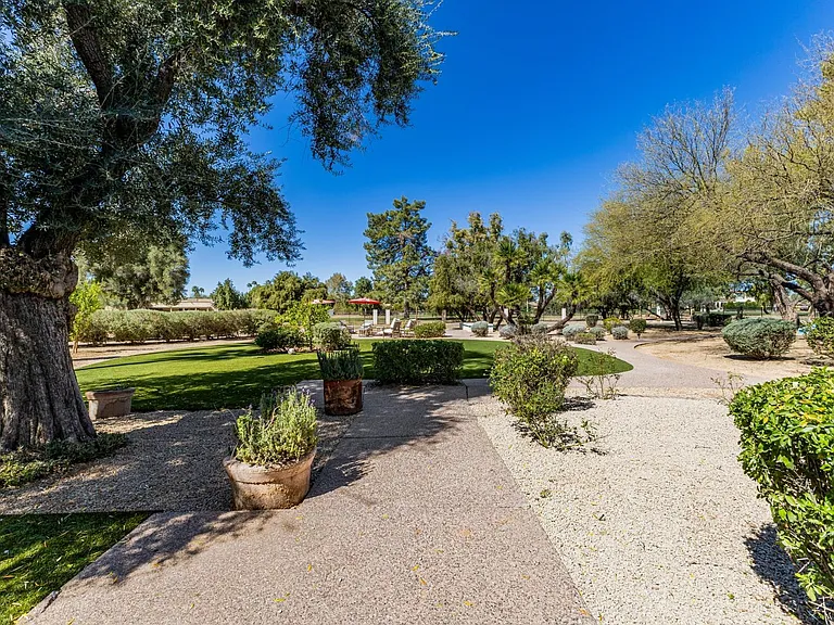 11832 N Oakhurst Way — Photo 86