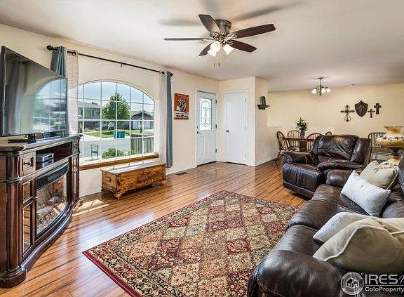 4th image of 742 Ponderosa Dr