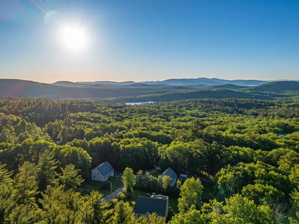 76 Franconia Way, New Durham, NH 03855
