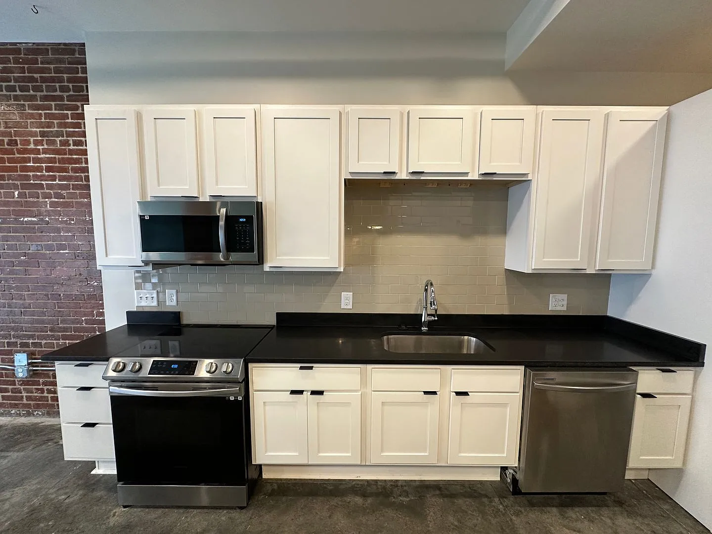 2 bed, 2.0 bath, 1280 sqft, $1,875 — Photo 4