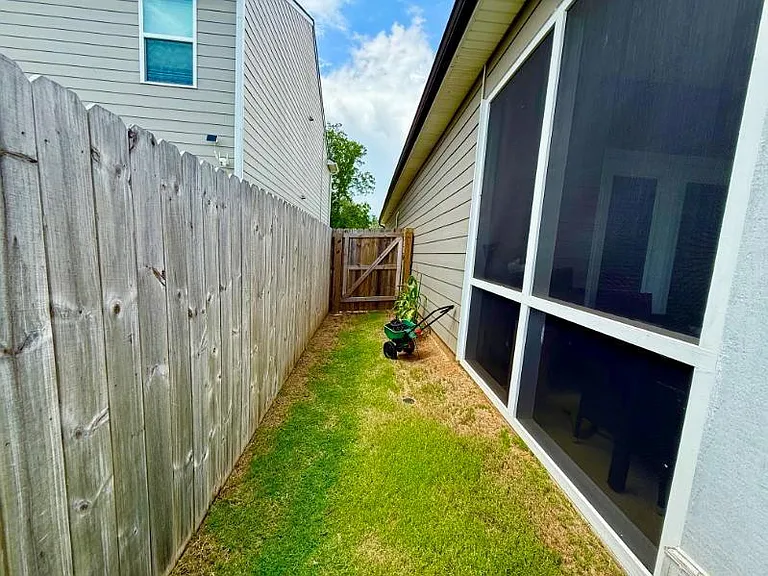2015 Waycross Ln — Photo 44