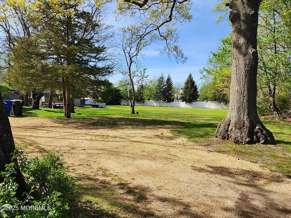 2nd image of 254 Circle Drive
