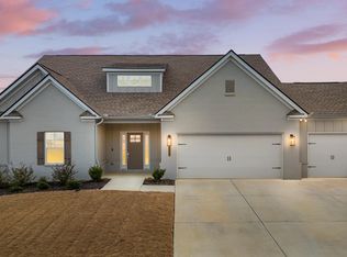 3305 Grassy Fields Ln, Apison, TN 37302