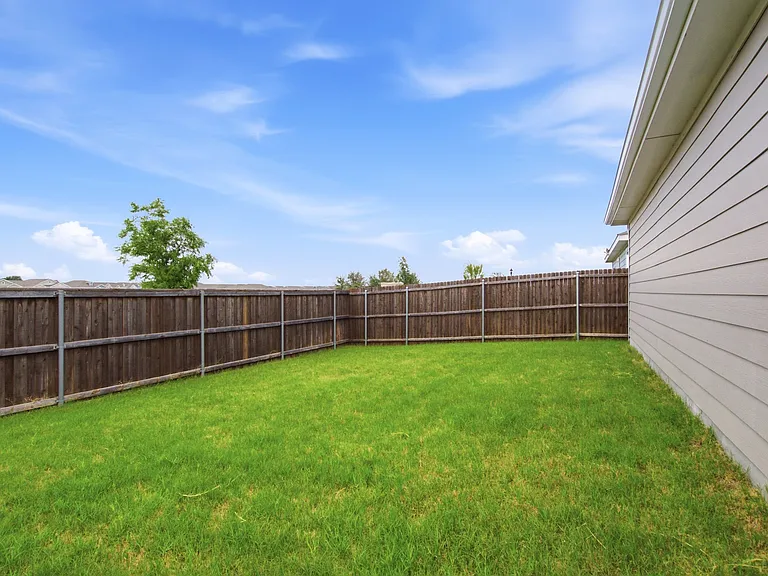 5620 Timber Point Dr — Photo 16