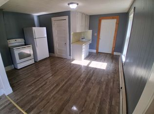 6 Dix Ave #2, Mexico, ME 04257